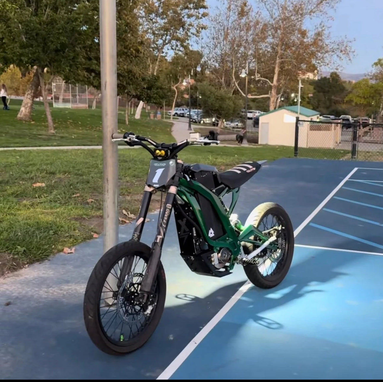 Battery powered rock lights